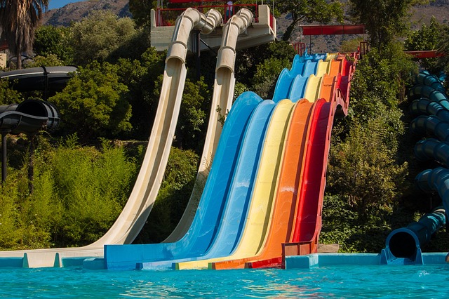 Vacanțe de neuitat: hoteluri cu parcuri acvatice spectaculoase