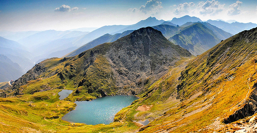 Drumeții în natură: Descoperă cele mai spectaculoase trasee montane din România