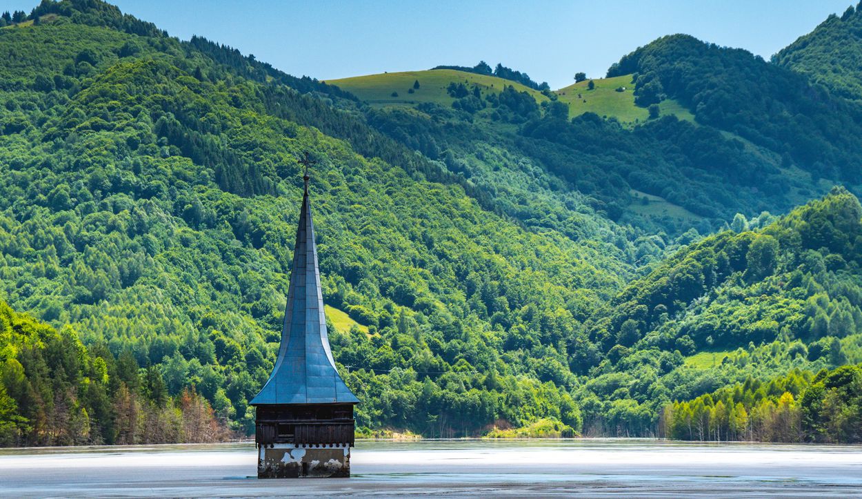 Top 10 destinații turistice din România pe care nu trebuie să le ratezi